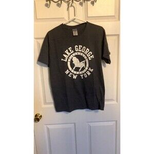 Vintage-Style Lake George Adirondack Paradise T-Shirt size medium/large